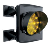 semafor_kovovy_zluty2